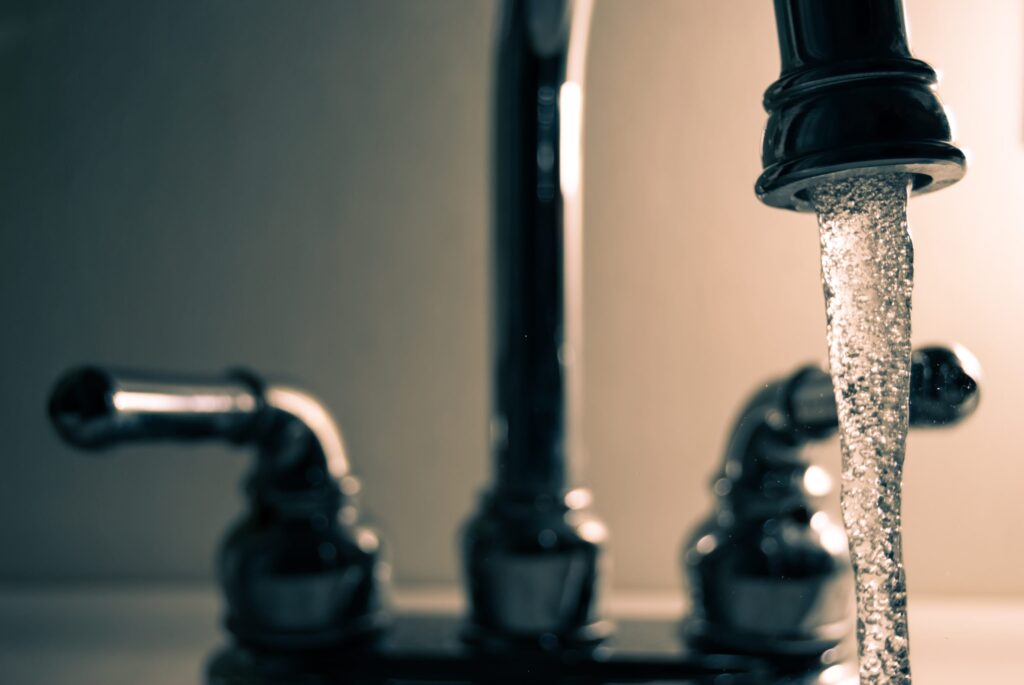 Faucet running water steel